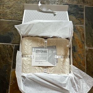 - Boll & Branch throw, super comfy!